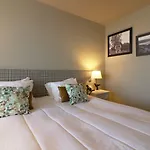 The Lince 4*